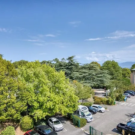 Le Mont-blanc Signature And Close To Geneva Apartment